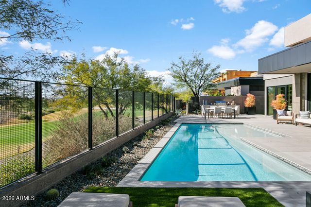 37200 N CAVE CREEK Road 1019, Scottsdale, AZ 85262