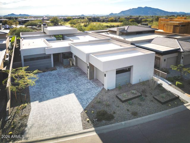 37200 N CAVE CREEK Road 1019, Scottsdale, AZ 85262