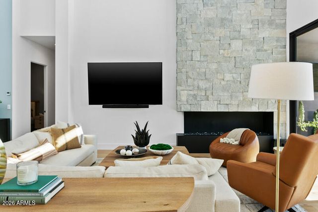 37200 N CAVE CREEK Road 1019, Scottsdale, AZ 85262