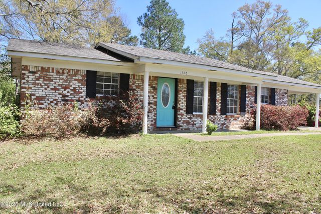 1305 Frances Avenue, Magee, MS 39111