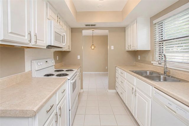 7621 RUTHWIND COURT, Orlando, FL 32822
