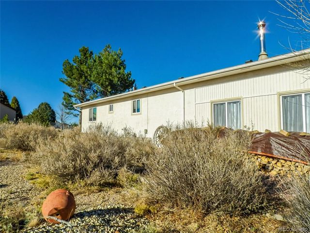 1880 E Escalante Court, Pueblo West, CO 81007