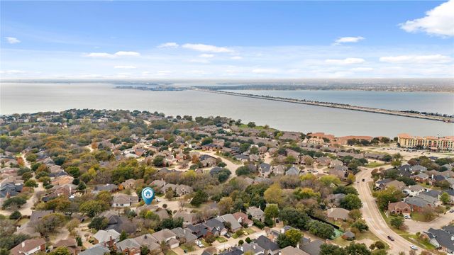 102 Weatherly Circle, Rockwall, TX 75032