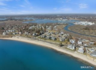 15 Linden Shores 15, Branford, CT 06405