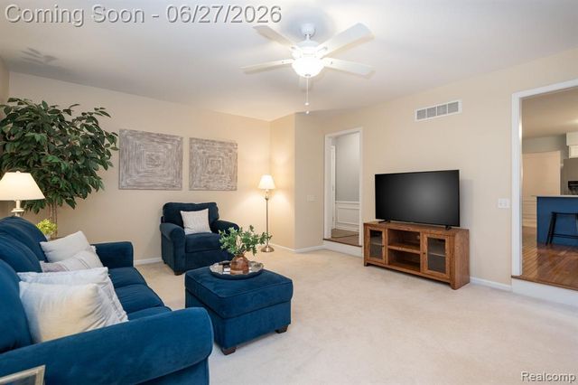 3715 Rolling Hills Court, Lake Orion, MI 48359