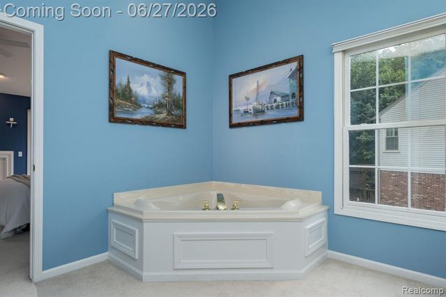 3715 Rolling Hills Court, Lake Orion, MI 48359