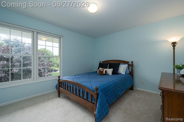 3715 Rolling Hills Court, Lake Orion, MI 48359