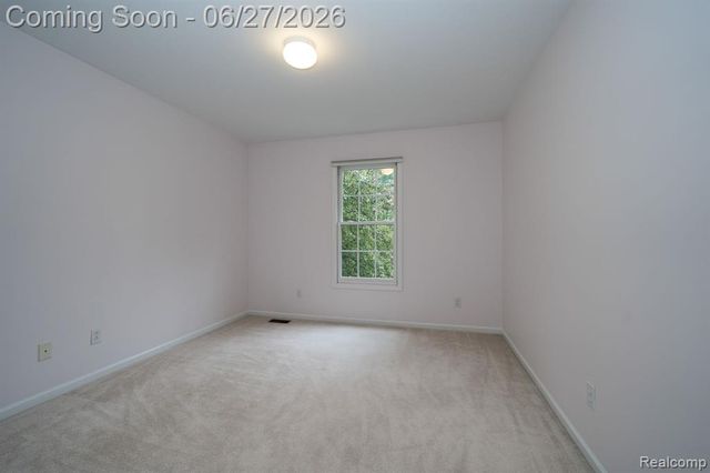 3715 Rolling Hills Court, Lake Orion, MI 48359