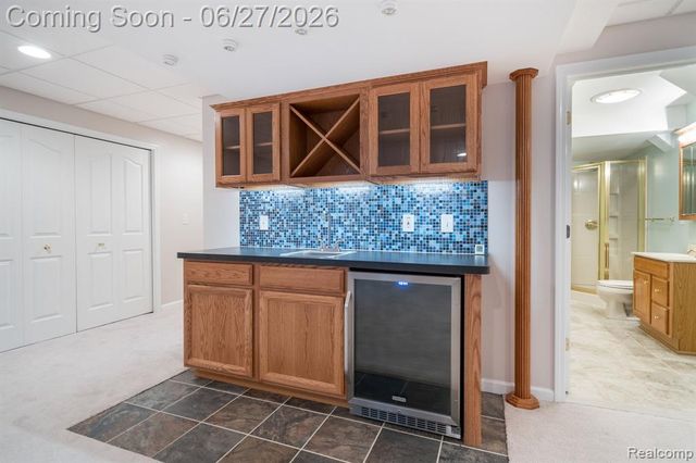 3715 Rolling Hills Court, Lake Orion, MI 48359