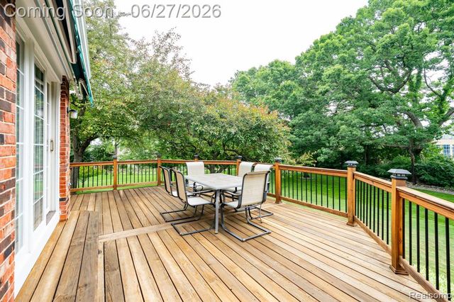 3715 Rolling Hills Court, Lake Orion, MI 48359