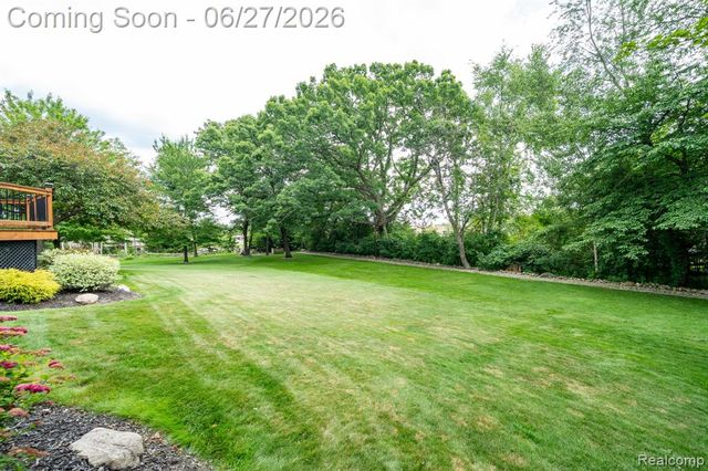 3715 Rolling Hills Court, Lake Orion, MI 48359