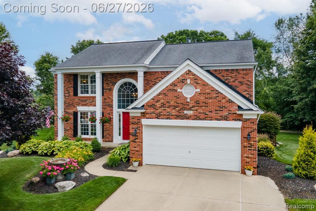 3715 Rolling Hills Court, Lake Orion, MI 48359