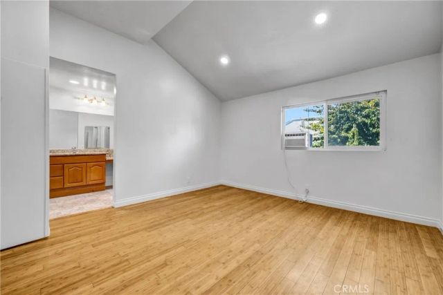 4828 W 5th E, Santa Ana, CA 92703
