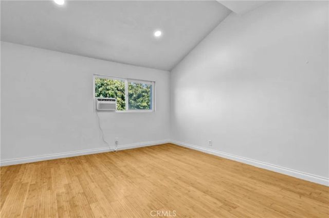 4828 W 5th E, Santa Ana, CA 92703