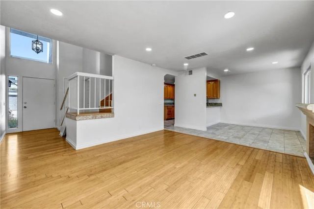 4828 W 5th E, Santa Ana, CA 92703