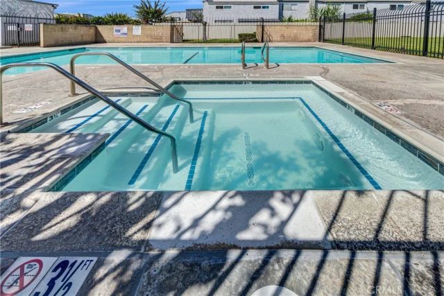 4828 W 5th E, Santa Ana, CA 92703