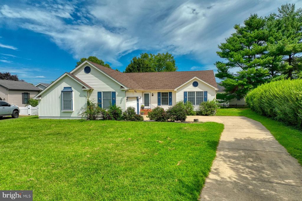 10 BRYN MAWR DR, Rehoboth Beach, DE 19971