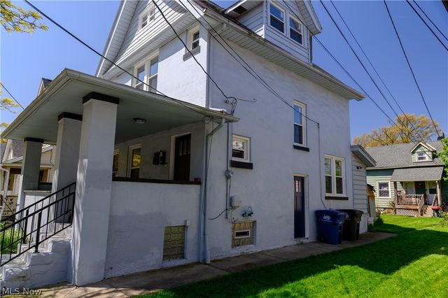 2016 Halstead Avenue, Lakewood, OH 44107