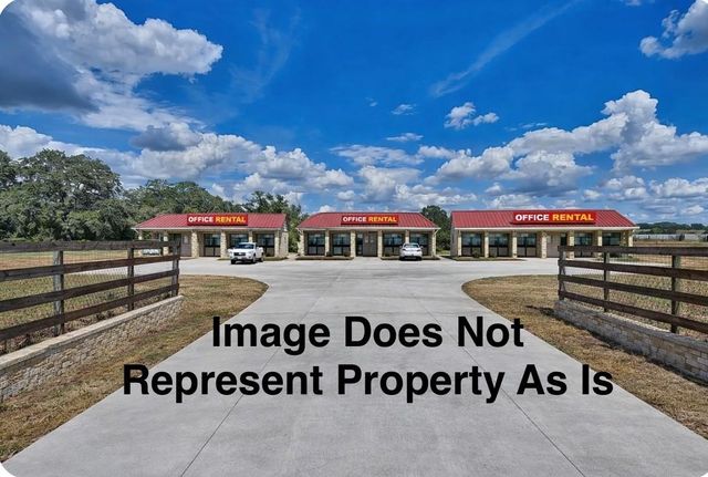 2443 E State Highway 71 ByPass, La Grange, TX 78945