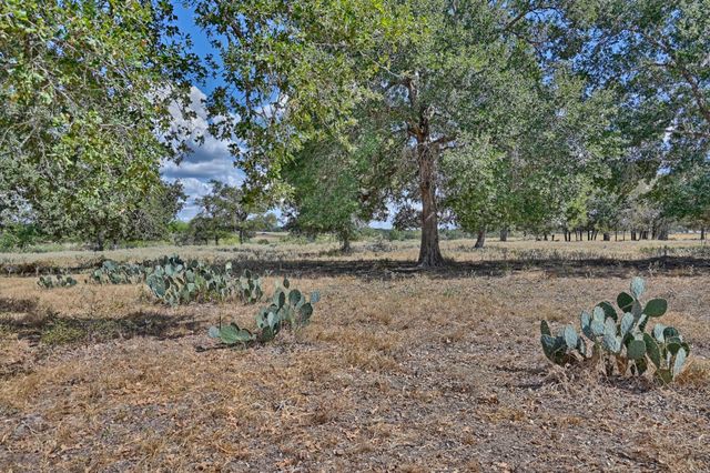 2443 E State Highway 71 ByPass, La Grange, TX 78945
