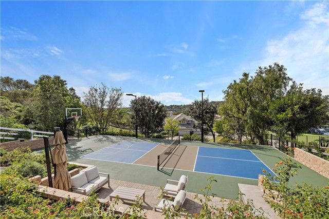 8 Olympic, Laguna Hills, CA 92679