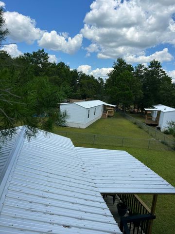 143 Honeysuckle Street, Defuniak Springs, FL 32433