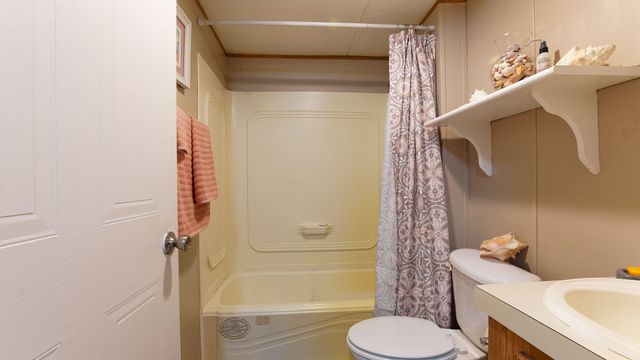 143 Honeysuckle Street, Defuniak Springs, FL 32433