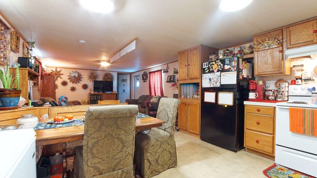 143 Honeysuckle Street, Defuniak Springs, FL 32433