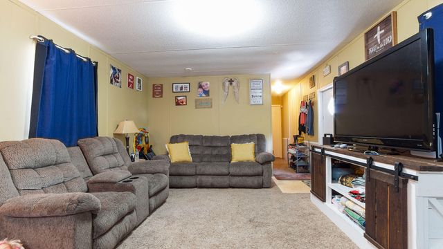 143 Honeysuckle Street, Defuniak Springs, FL 32433