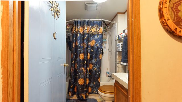 143 Honeysuckle Street, Defuniak Springs, FL 32433