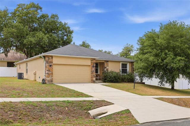 306 STONEPOINT LANE, Lady Lake, FL 32159