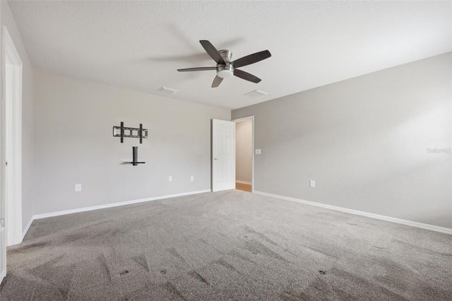 306 STONEPOINT LANE, Lady Lake, FL 32159