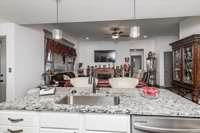 4900 DEMOCRACY DR, Ashland, MO 65010