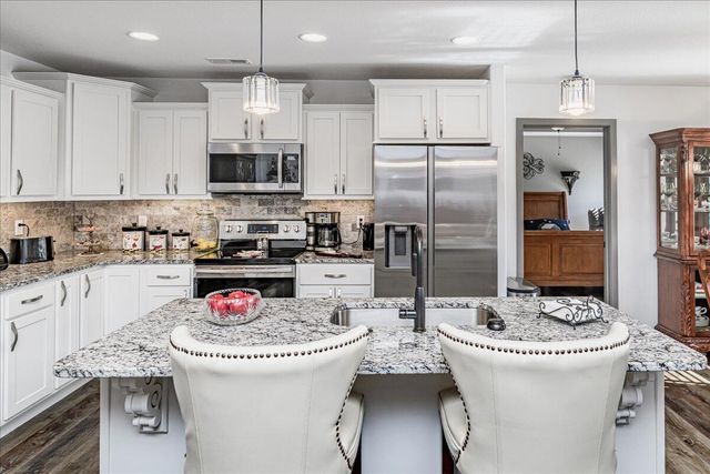 4900 DEMOCRACY DR, Ashland, MO 65010