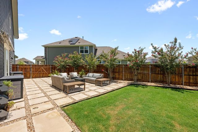 715 Gray Fox LOOP, Hutto, TX 78634