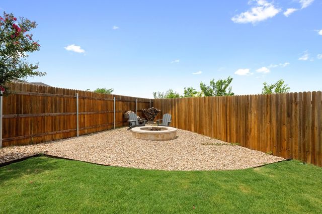 715 Gray Fox LOOP, Hutto, TX 78634