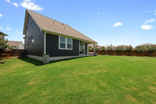 715 Gray Fox LOOP, Hutto, TX 78634