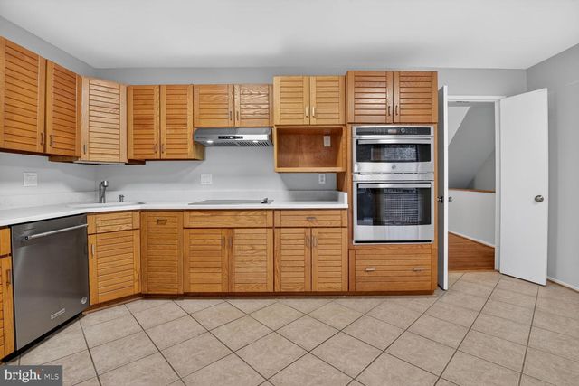 10949 WHITERIM DR, Potomac, MD 20854