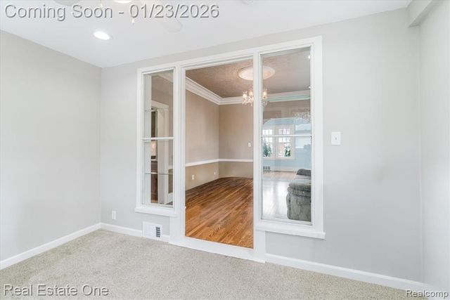 1586 W Troy Street, Ferndale, MI 48220