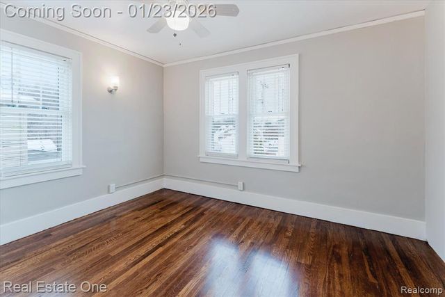 1586 W Troy Street, Ferndale, MI 48220