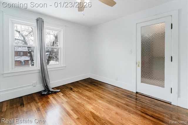 1586 W Troy Street, Ferndale, MI 48220