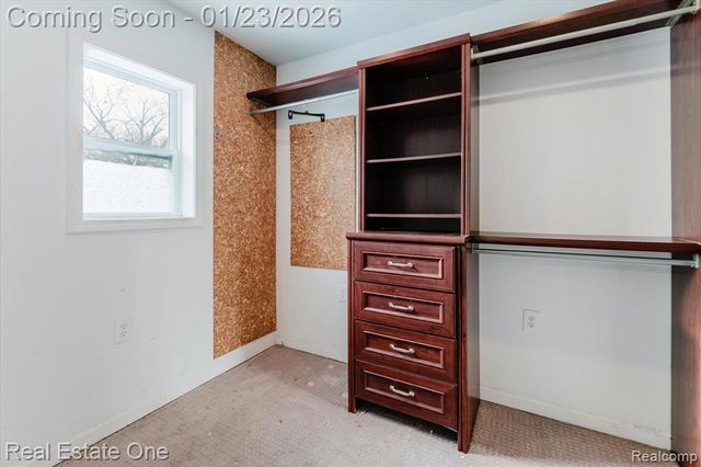 1586 W Troy Street, Ferndale, MI 48220