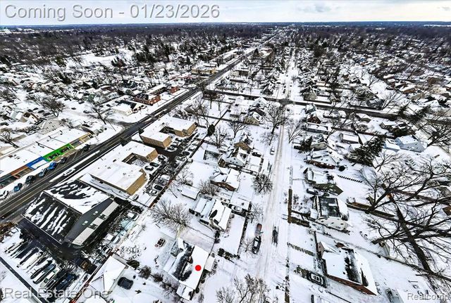 1586 W Troy Street, Ferndale, MI 48220