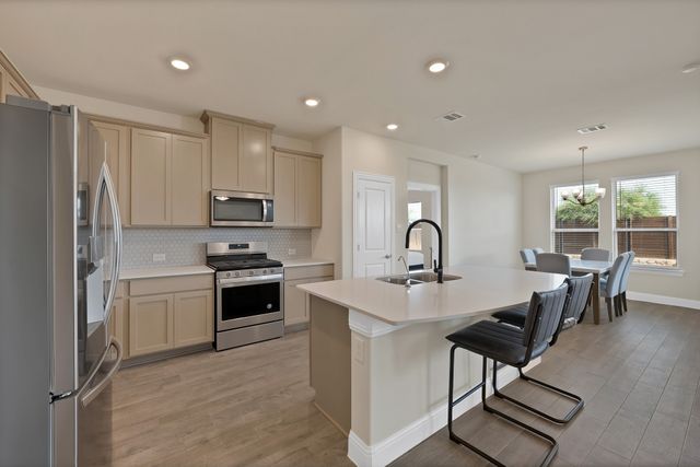 10401 Table Bluff Street, Aubrey, TX 76227