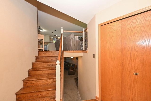 1021 Eton COURT, Hartland, WI 53029