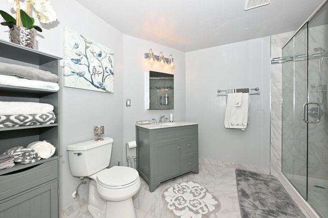 1021 Eton COURT, Hartland, WI 53029