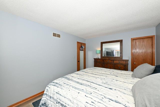 1021 Eton COURT, Hartland, WI 53029
