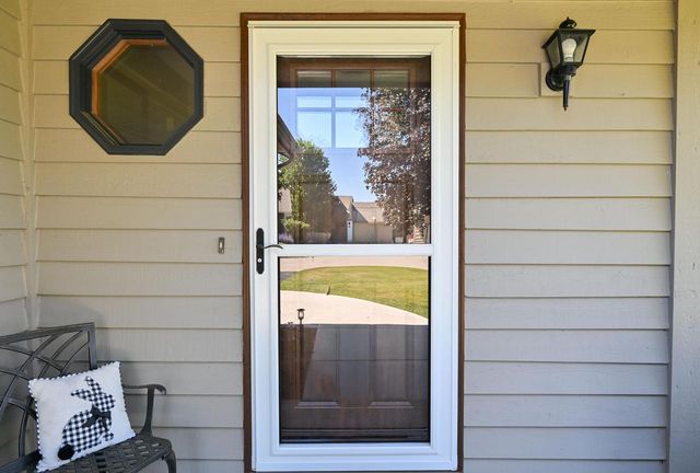 1021 Eton COURT, Hartland, WI 53029