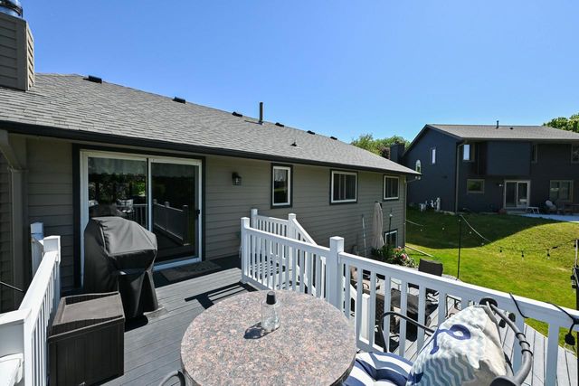 1021 Eton COURT, Hartland, WI 53029
