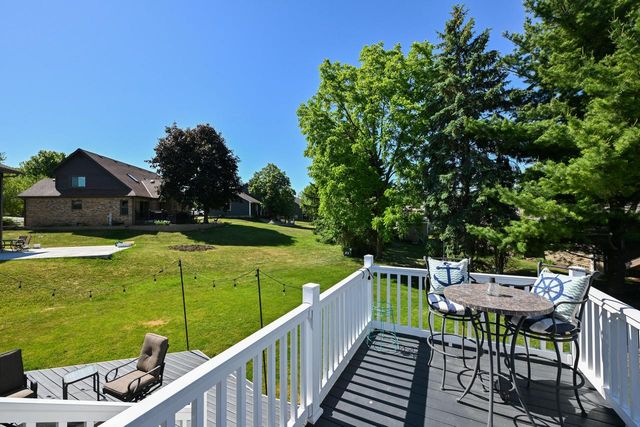 1021 Eton COURT, Hartland, WI 53029